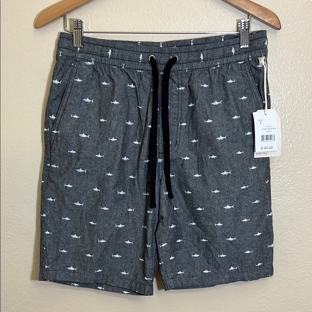 NWT Retrofit Brand Mfg Shark Print Gray Cotton Shorts